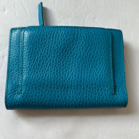 Lodi’s wallet - Picture 2 of 12